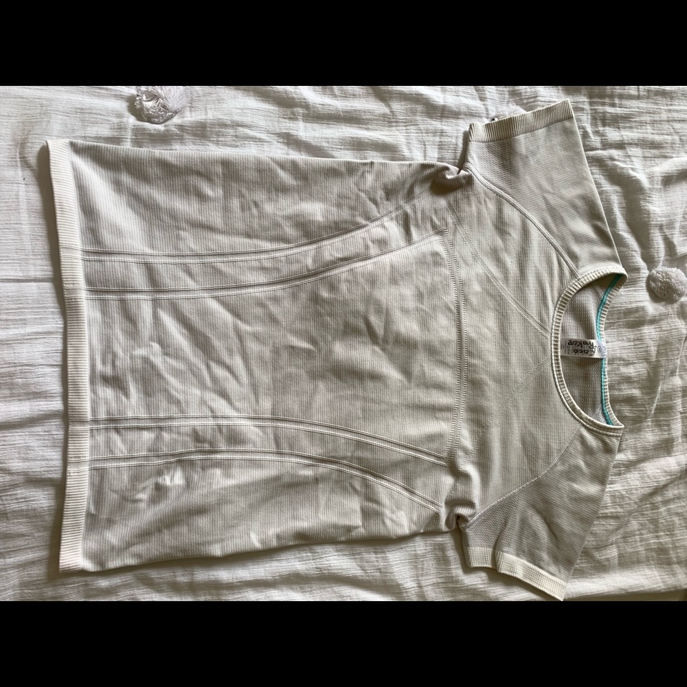 IVIVVA shirt